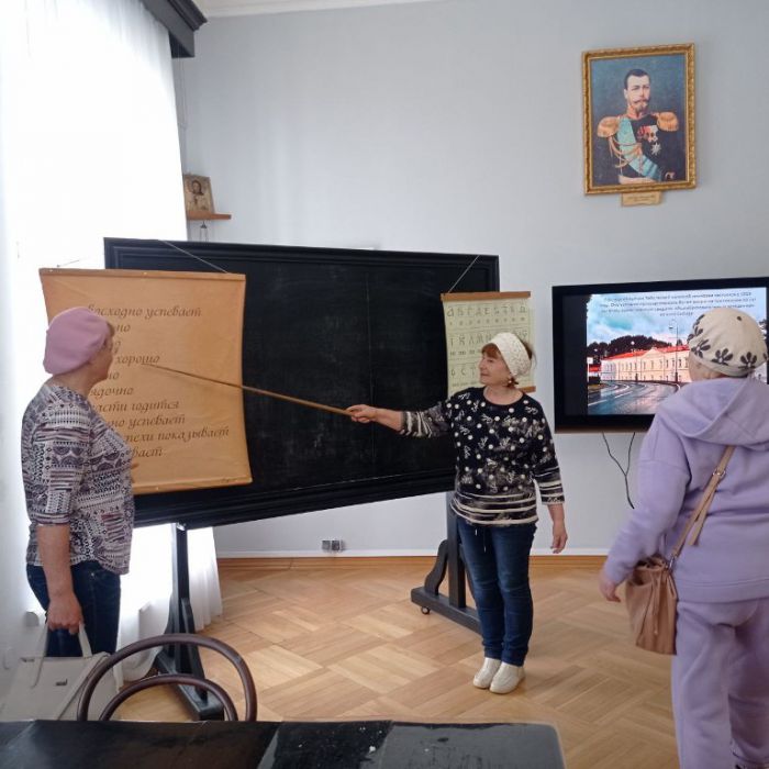 Экскурсия в город Тобольск в музей «Дворец наместника».